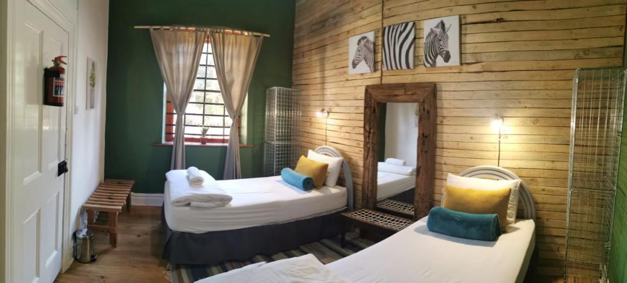 Uthando Backpackers Lodge เอาท์สโฮร์น ภายนอก รูปภาพ